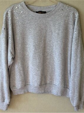 Embellished truth by Republic Light Gray Crewneck Sweatshirt size large sparkle